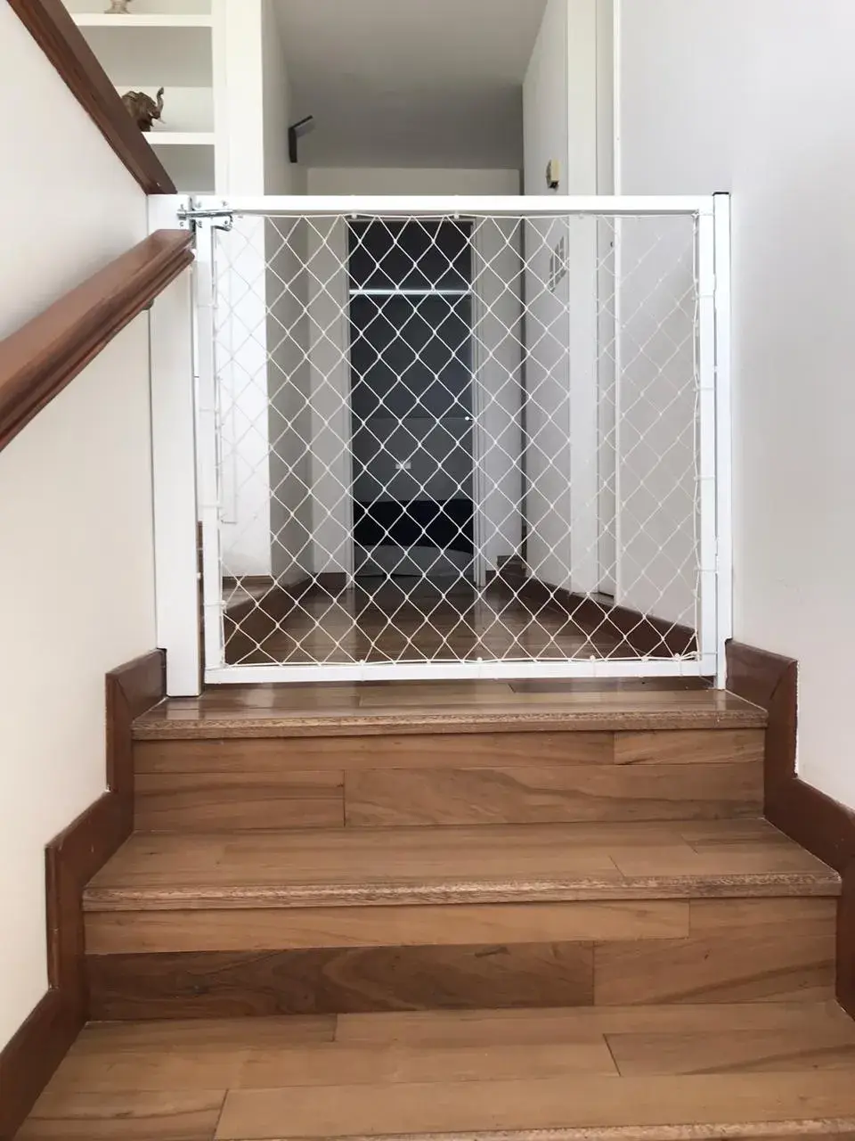 Instalación de malla de seguridad en estructuras metálicas — trabajo real Entre Redes Colombia (6)